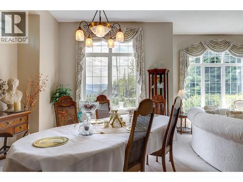 1101 Phoenix Drive, Vernon, BC - Indoor Photo Showing Dining Room
