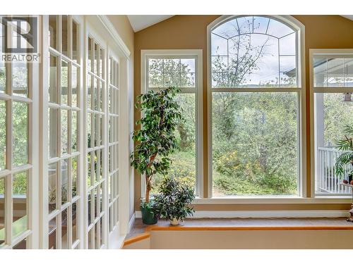 1101 Phoenix Drive, Vernon, BC - Indoor Photo Showing Other Room