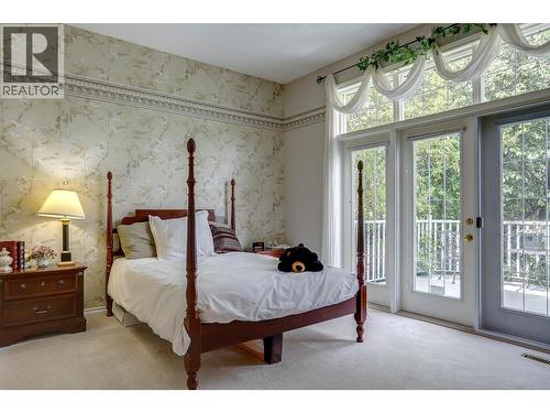 1101 Phoenix Drive, Vernon, BC - Indoor Photo Showing Bedroom