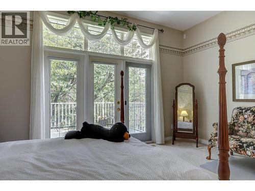 1101 Phoenix Drive, Vernon, BC - Indoor Photo Showing Bedroom