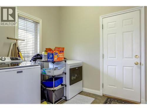1101 Phoenix Drive, Vernon, BC - Indoor Photo Showing Laundry Room