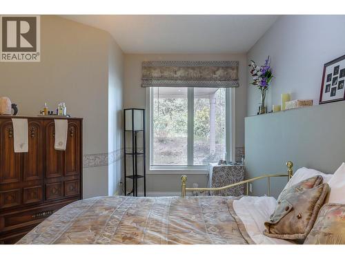 1101 Phoenix Drive, Vernon, BC - Indoor Photo Showing Bedroom