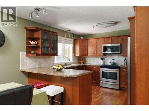 2351 Gallagher Road, Kelowna, BC - Indoor Photo Showing Kitchen With Double Sink