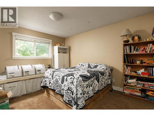 2351 Gallagher Road, Kelowna, BC - Indoor Photo Showing Bedroom