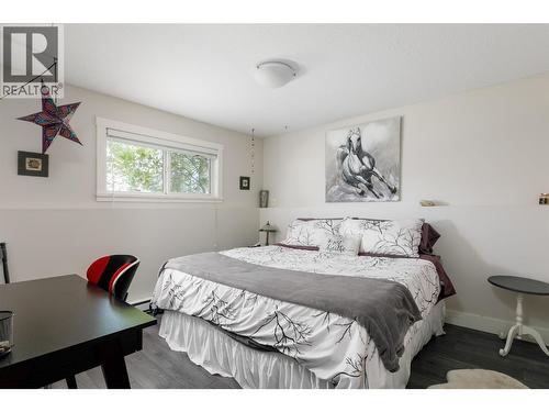 2351 Gallagher Road, Kelowna, BC - Indoor Photo Showing Bedroom