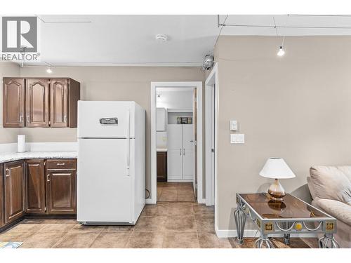 GUEST SUITE - 2351 Gallagher Road, Kelowna, BC - Indoor Photo Showing Kitchen