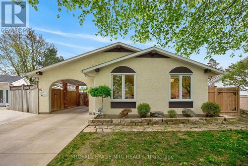 15 CAROUSEL CIRCLE  St. Catharines (Lakeport), ON L2N 6C9