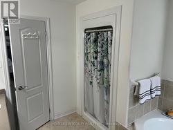 Ensuite - 