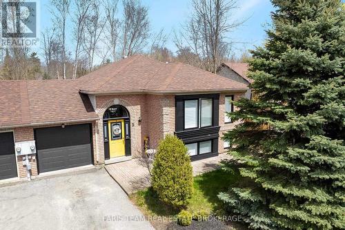 5 HARBOUR CRESCENT  Wasaga Beach, ON L9Z 1G4