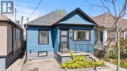 33 HUXLEY Avenue N  Hamilton, ON L8H 4P1