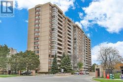 912 - 5 LISA STREET Brampton, ON L6T 4T4