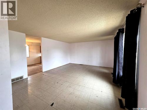 314 2Nd Avenue, Young, SK - Indoor Photo Showing Other Room