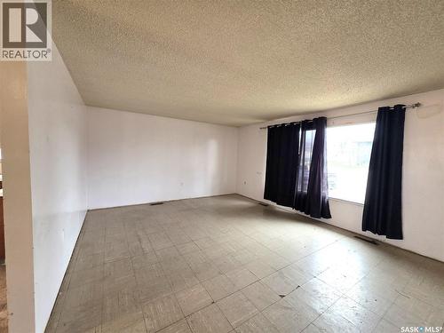 314 2Nd Avenue, Young, SK - Indoor Photo Showing Other Room