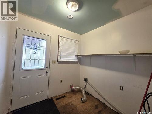 314 2Nd Avenue, Young, SK - Indoor