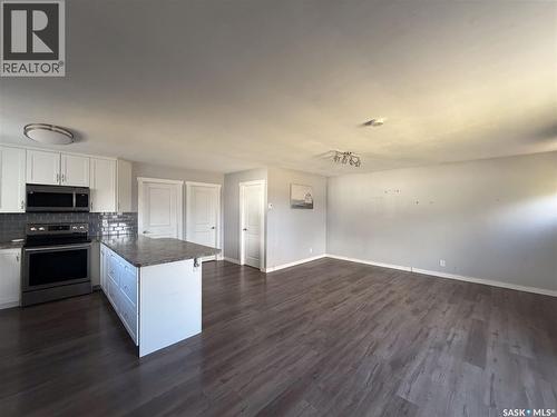 302 Aberdeen Street, Elbow, SK - Indoor Photo Showing Kitchen With Stainless Steel Kitchen