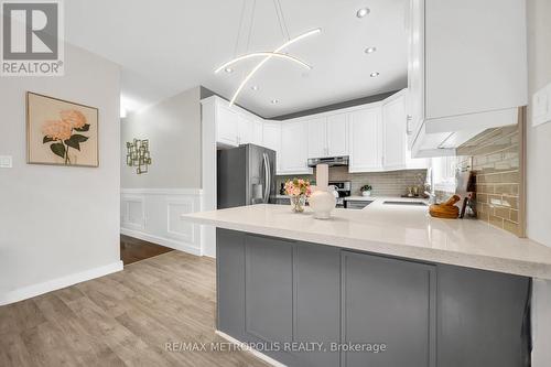 Kitchen - 5 Westhampton Way, Hamilton, ON - Indoor Photo Showing Kitchen