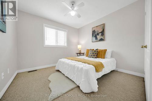 2nd Bedroom - 5 Westhampton Way, Hamilton, ON - Indoor Photo Showing Bedroom