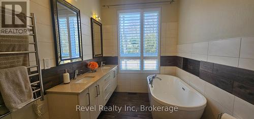 146 Moreau Parkway, Tiny, ON - Indoor Photo Showing Bathroom