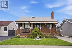 105 TOLTON Avenue  Hamilton, ON L8H 5N7