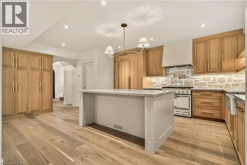 393 Hess Street S, Hamilton, ON 