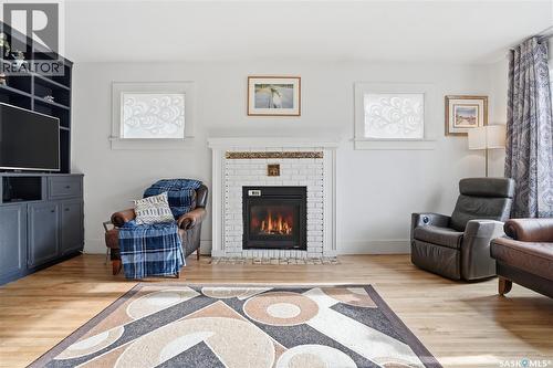 2543 Garnet Street, Regina, SK - Indoor Photo Showing Living Room With Fireplace