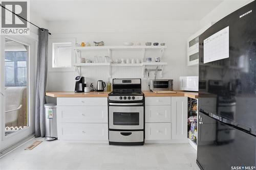 2543 Garnet Street, Regina, SK - Indoor Photo Showing Kitchen