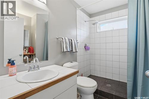 2543 Garnet Street, Regina, SK - Indoor Photo Showing Bathroom