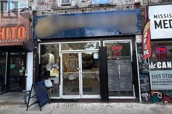 287 COLLEGE STREET Toronto, ON M5T 1S2