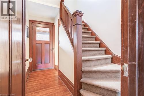 5 Undercliffe Avenue, Hamilton, ON - Indoor Photo Showing Other Room