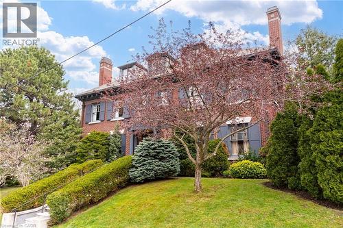 5 Undercliffe Avenue, Hamilton, ON - Outdoor