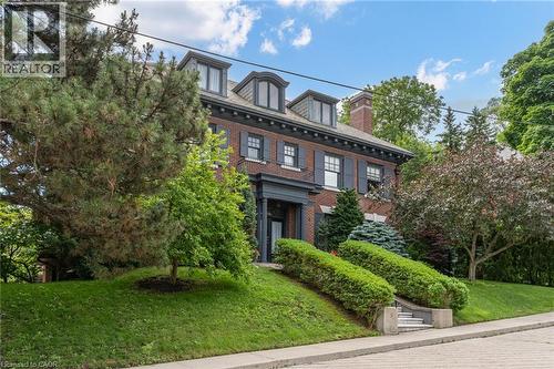 5 Undercliffe Avenue, Hamilton, ON - Outdoor