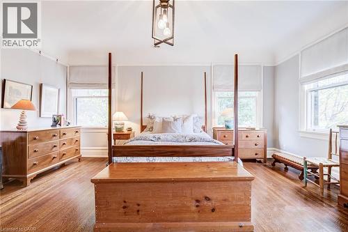 5 Undercliffe Avenue, Hamilton, ON - Indoor Photo Showing Bedroom