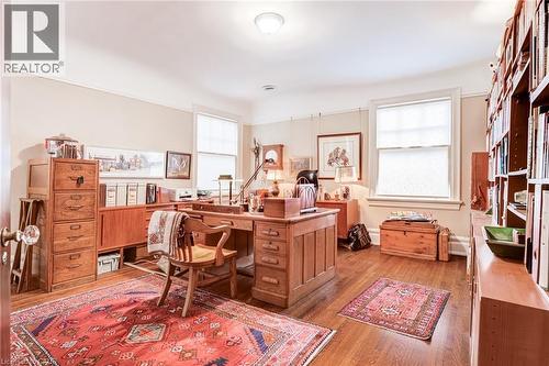 5 Undercliffe Avenue, Hamilton, ON - Indoor