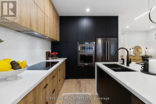 4269 Vivaldi Road, Burlington, ON - Indoor Photo Showing Kitchen With Double Sink With Upgraded Kitchen