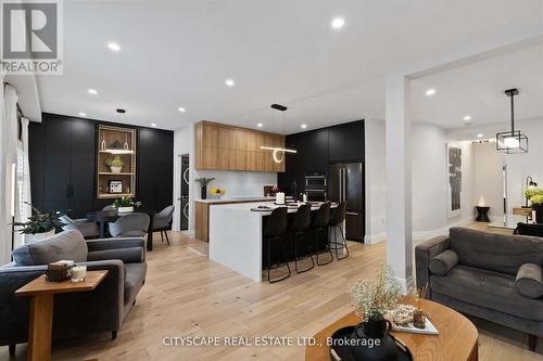 4269 Vivaldi Road, Burlington, ON - Indoor Photo Showing Other Room
