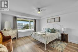 2nd lower floor Bedroom - 