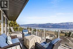 Beautiful Lake views from Sundeck - 