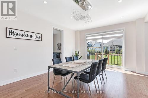 111 Stoneleigh Drive, Blue Mountains, ON - Indoor Photo Showing Dining Room