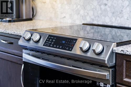 111 Stoneleigh Drive, Blue Mountains, ON -  Photo Showing Kitchen