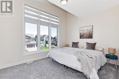 111 Stoneleigh Drive, Blue Mountains, ON - Indoor Photo Showing Bedroom
