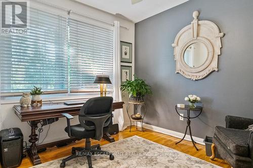 1373 Queen Victoria Avenue, Mississauga, ON - Indoor Photo Showing Office