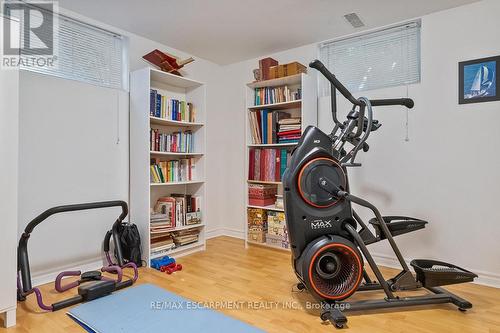 1373 Queen Victoria Avenue, Mississauga, ON - Indoor