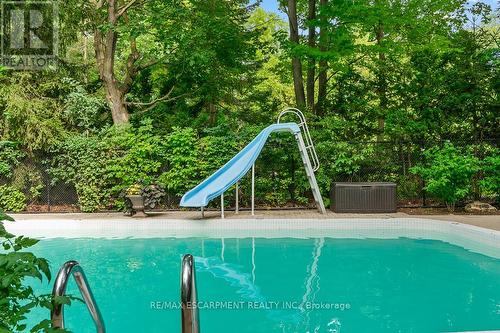 1373 Queen Victoria Avenue, Mississauga, ON - Outdoor With In Ground Pool