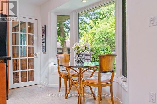 1373 Queen Victoria Avenue, Mississauga, ON - Indoor