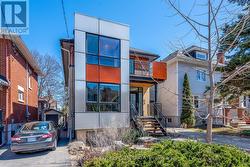 93 GILCHRIST AVENUE  Ottawa, ON K1Y 0M9