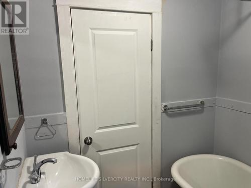 435 Aberdeen Avenue, Hamilton, ON - Indoor Photo Showing Bathroom