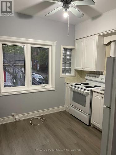 435 Aberdeen Avenue, Hamilton, ON - Indoor Photo Showing Kitchen