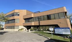 200, 4207  98 Street Edmonton, AB T6E 5R7