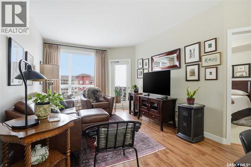 323 1025 Moss Avenue, Saskatoon, SK - Indoor Photo Showing Living Room