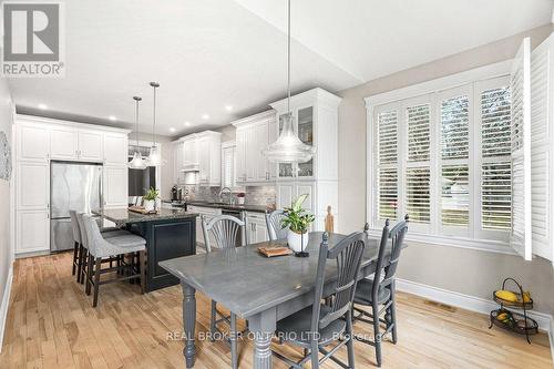 32 Feldspar Crescent, Ottawa, ON - Indoor Photo Showing Dining Room